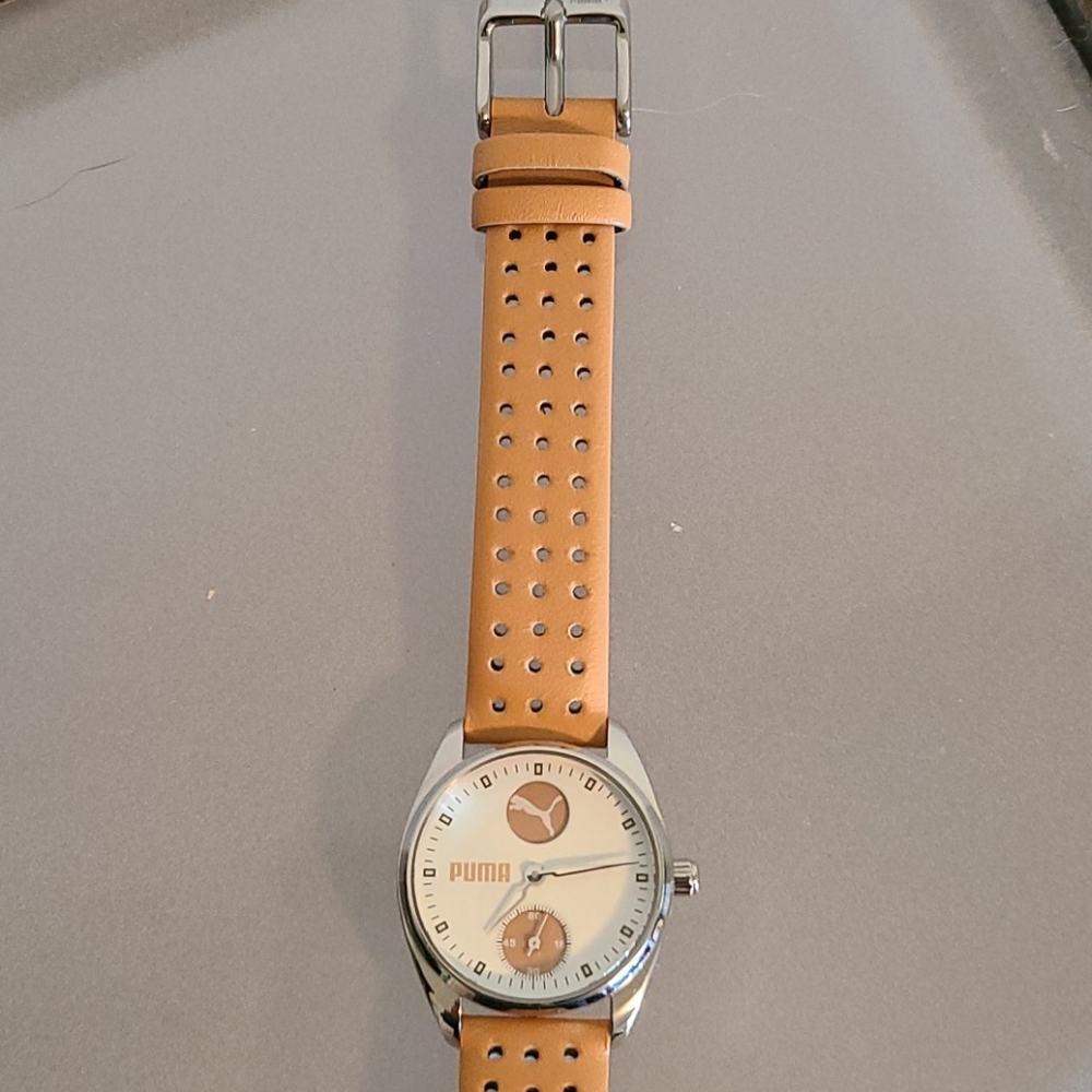 Vintage Ladies Puma Watch. - Picture 2 of 7
